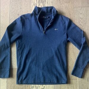 Vineyard Vines Men’s Nautical Navy Quarter zip. Size XS. Great condition.